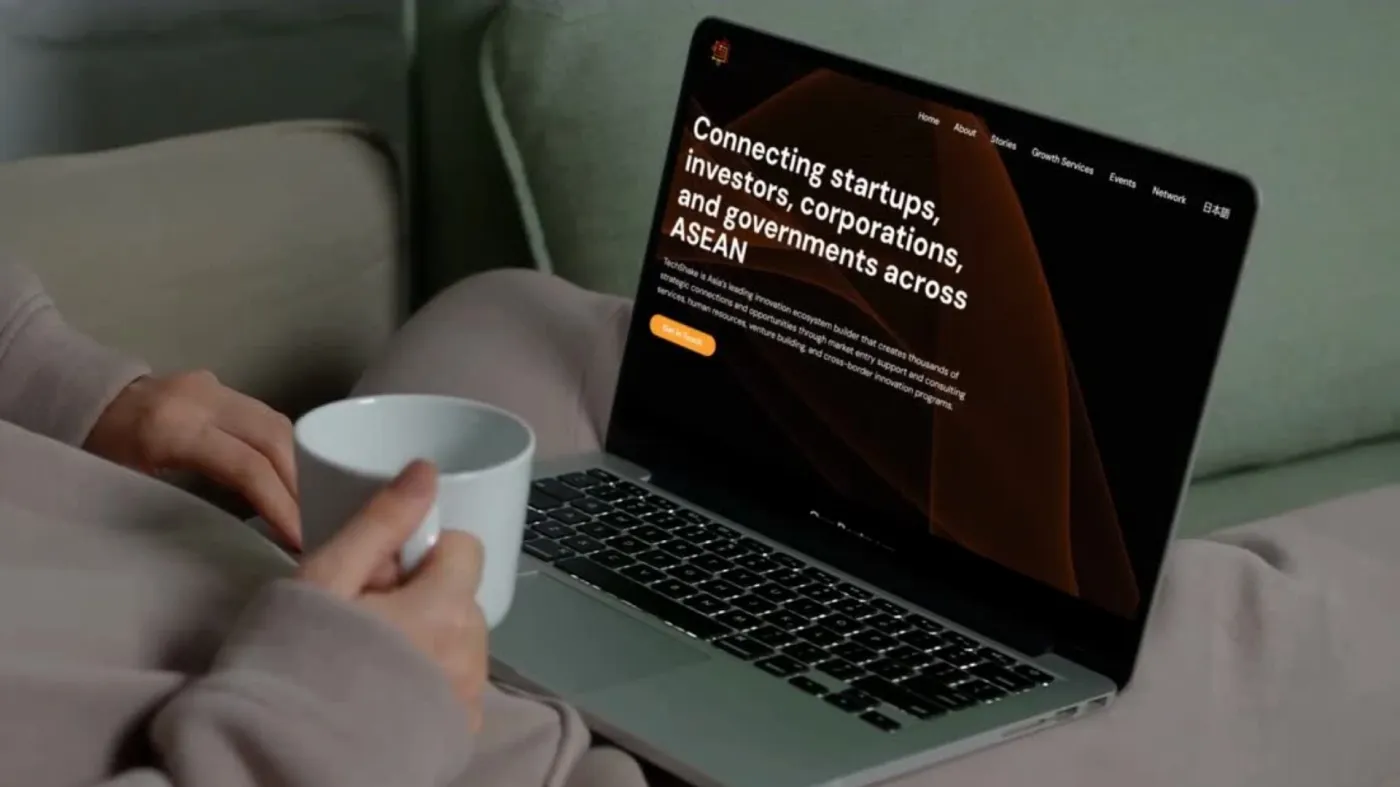 Techshake Mockup